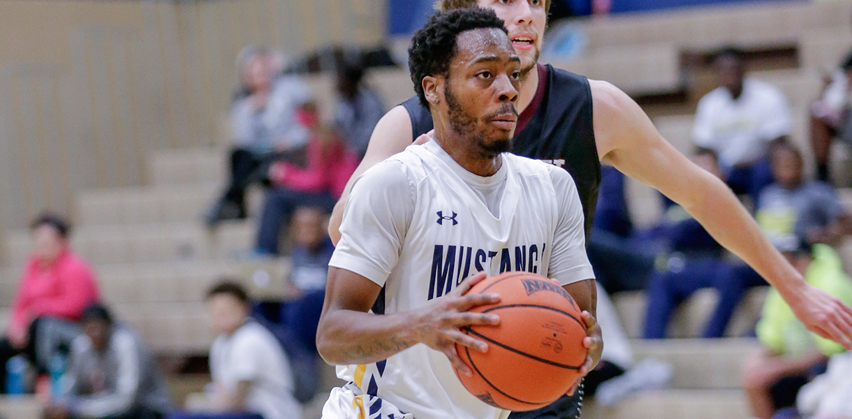 Offense is the name of the game for Mustangs, Panthers