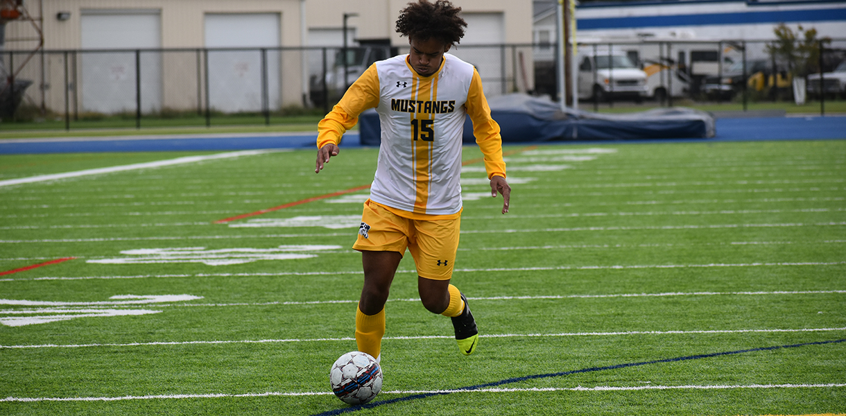 Mustangs win conference opener at Clarke