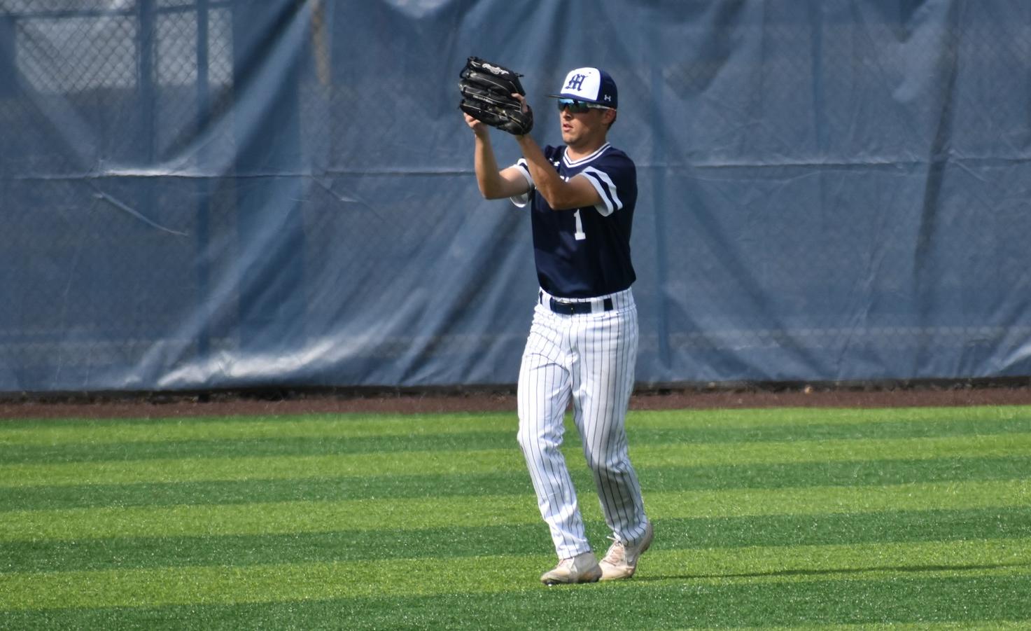 Yellowjackets win weekend series