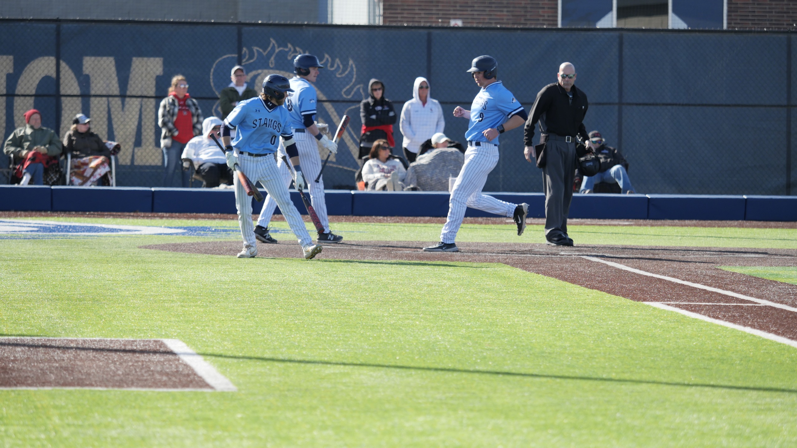 Vaske's Walk-Off Homer Lifts Mustangs to Friday Sweep of Baker