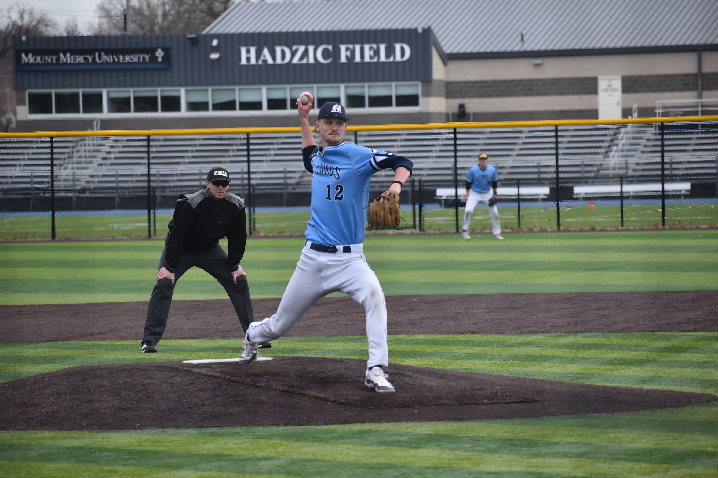 Mustangs Swipe Bags and Sweep the Doubleheader with St. Ambrose
