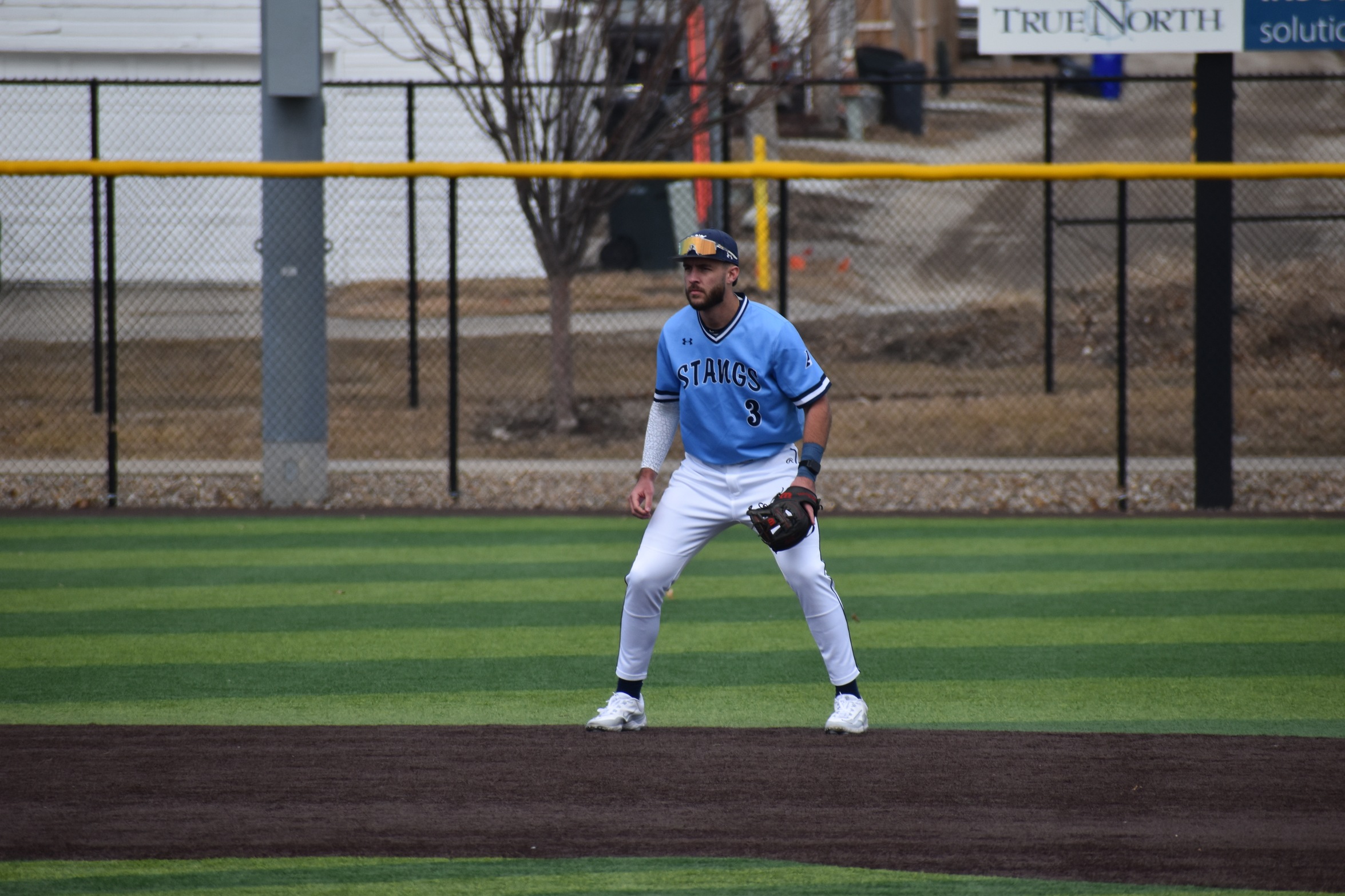 Mustangs and Bees Split High Scoring Shootouts