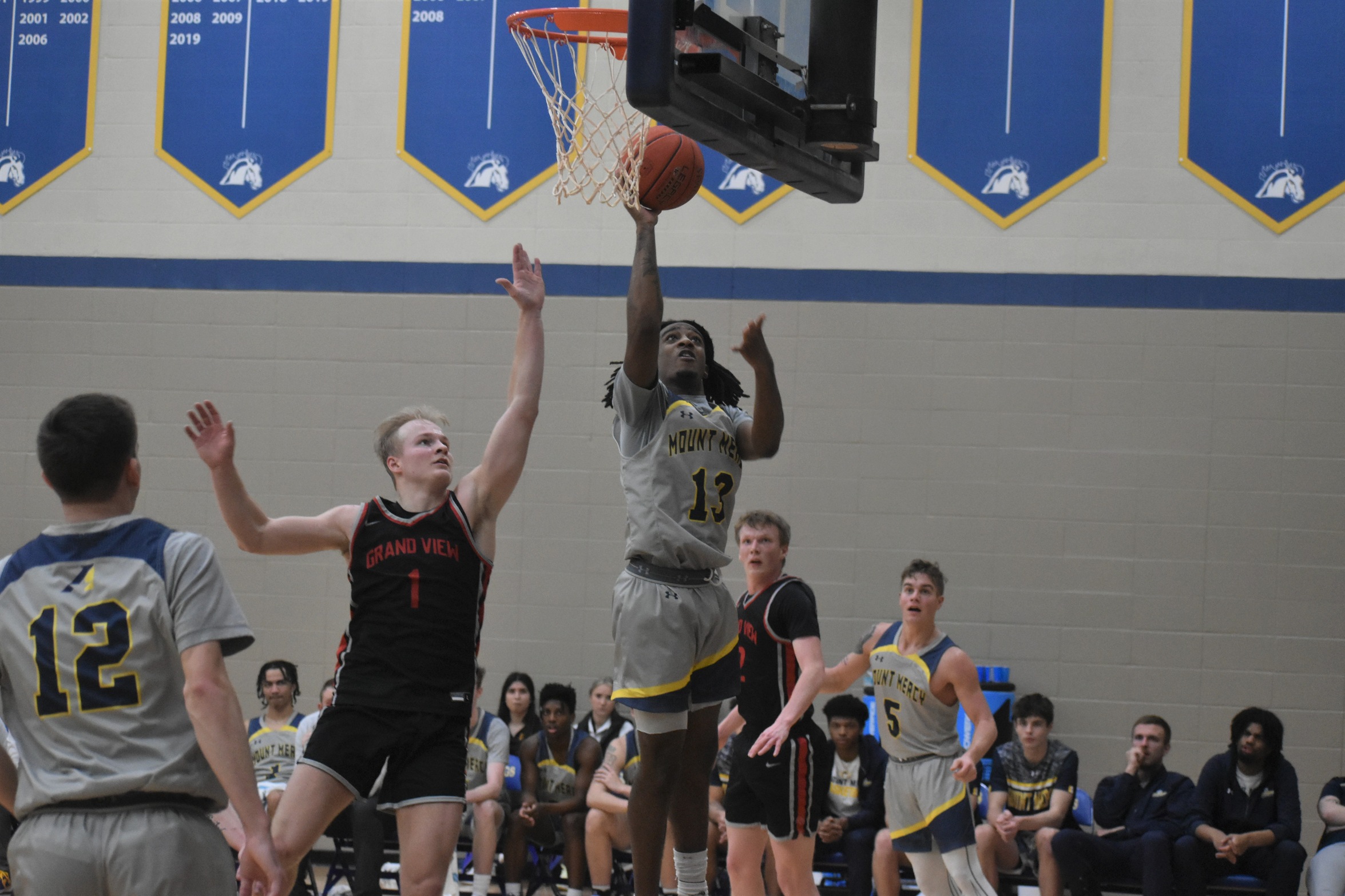 Late turnovers prove costly in Mustang road loss