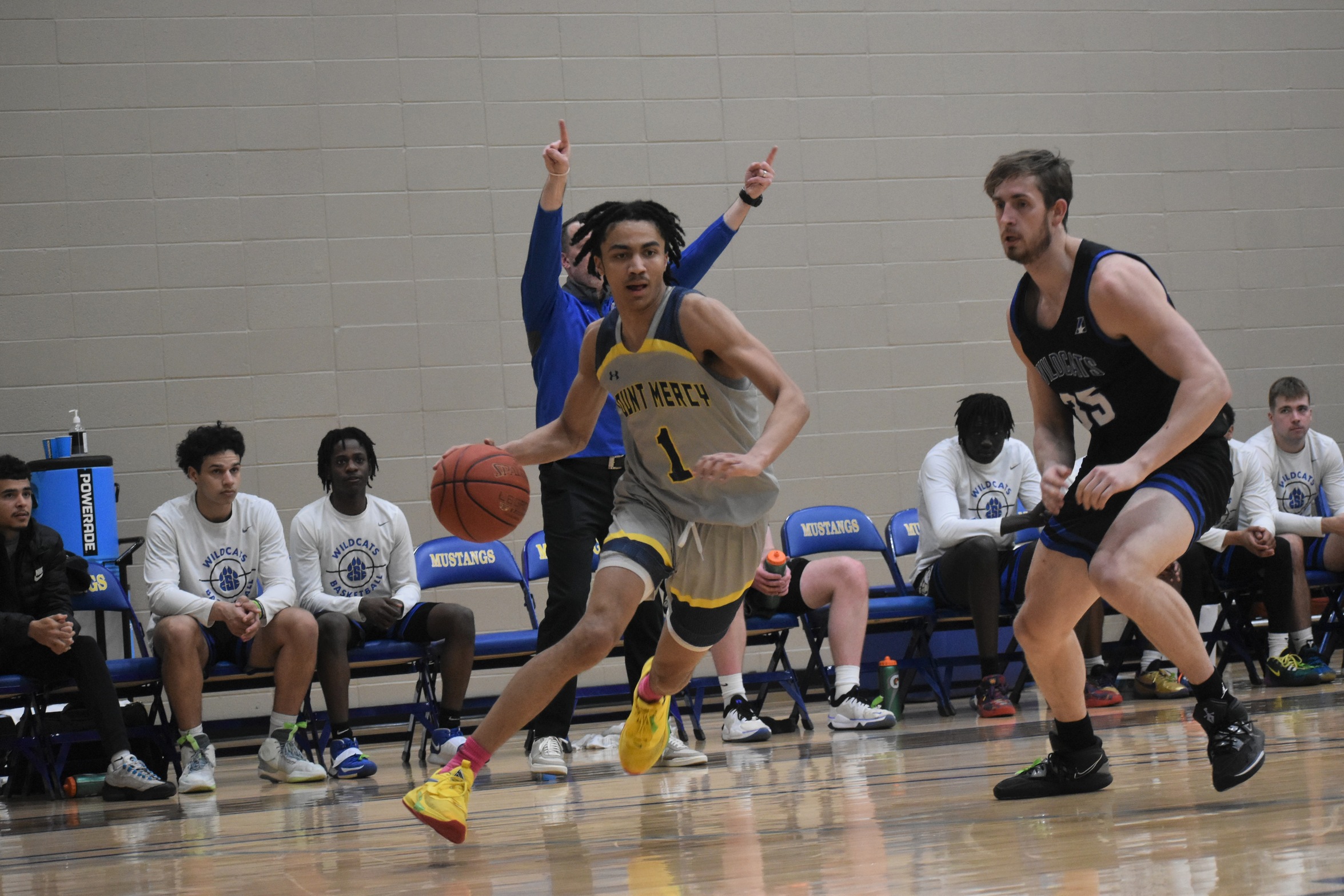 Mustangs control tempo, win second straight