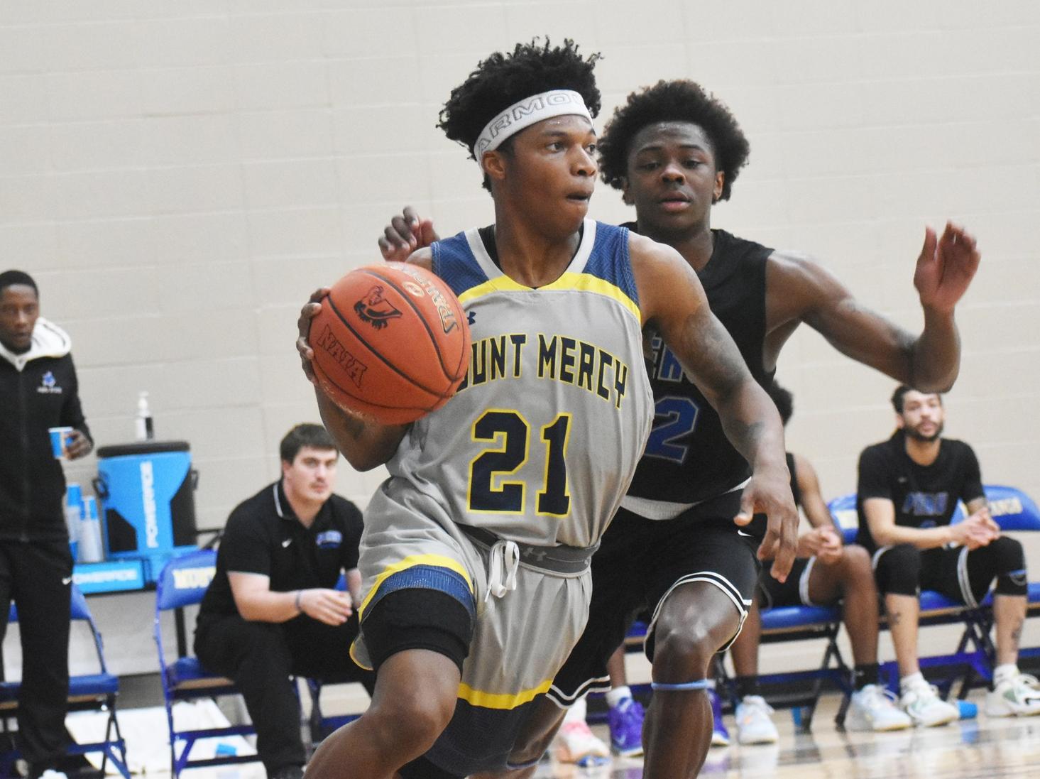 Bobcats claw back, overcome strong Mustang effort