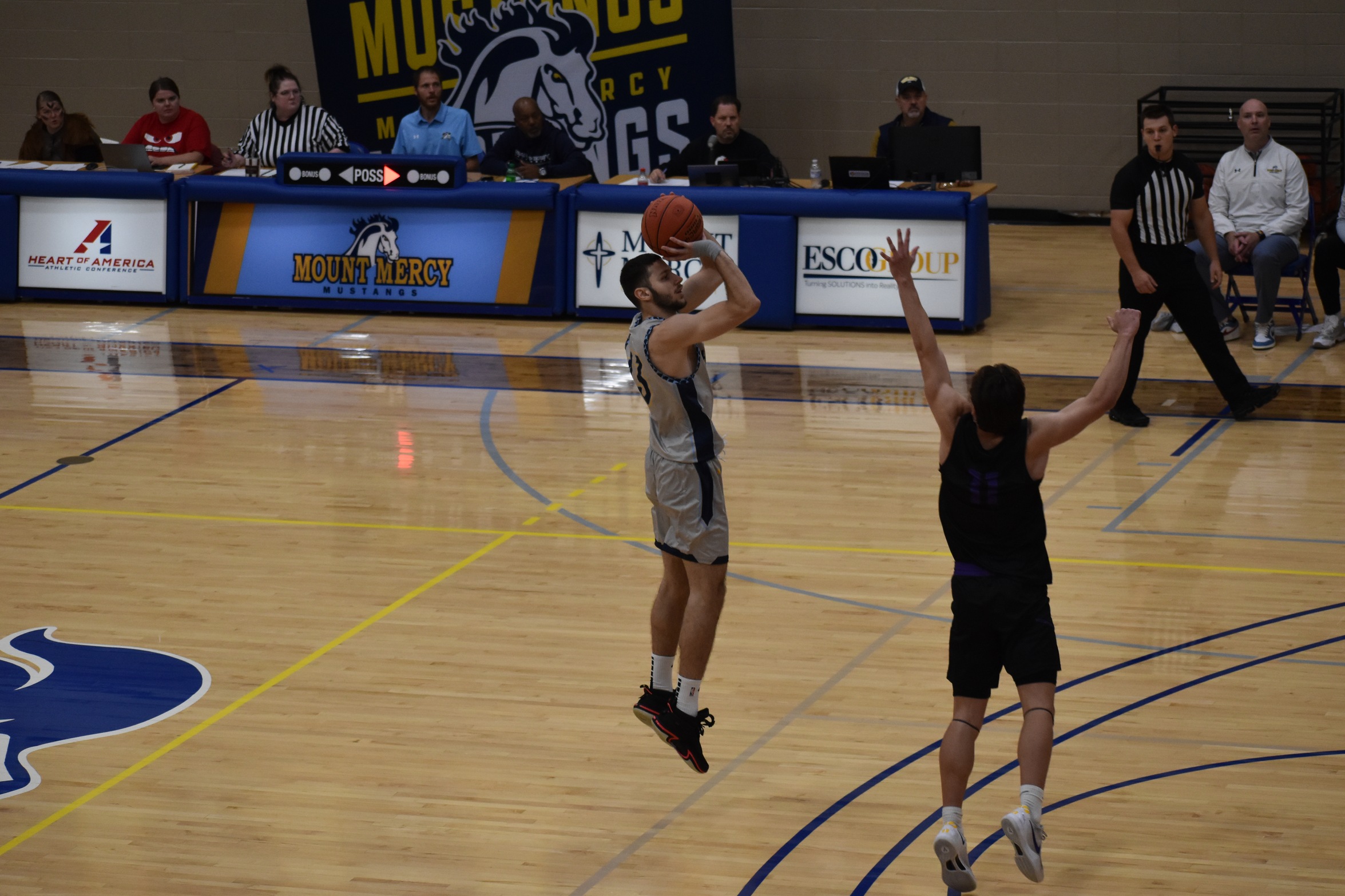 Second Half Surge Leads William Penn Past Mustangs