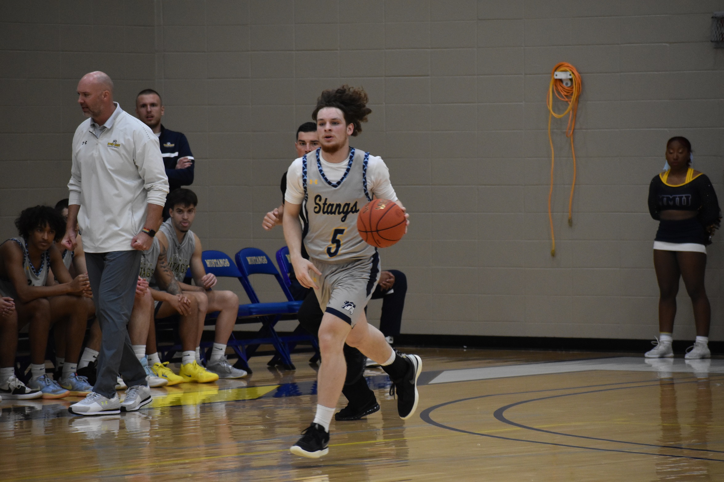 Williams Scores Team-High 16 Points as Mustangs Fall Short Against Park at Home