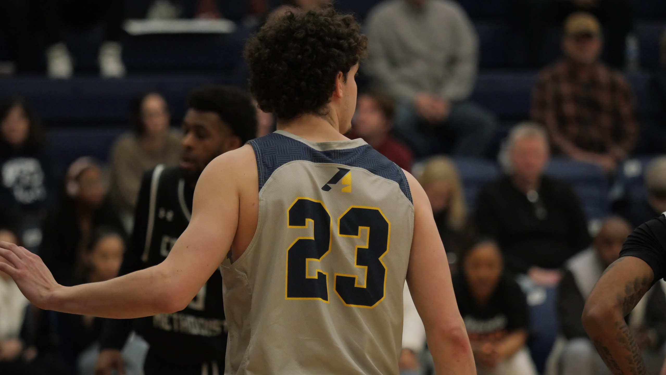 Yamilkoski's Big Game Propels Mustangs to Victory in Season Opener