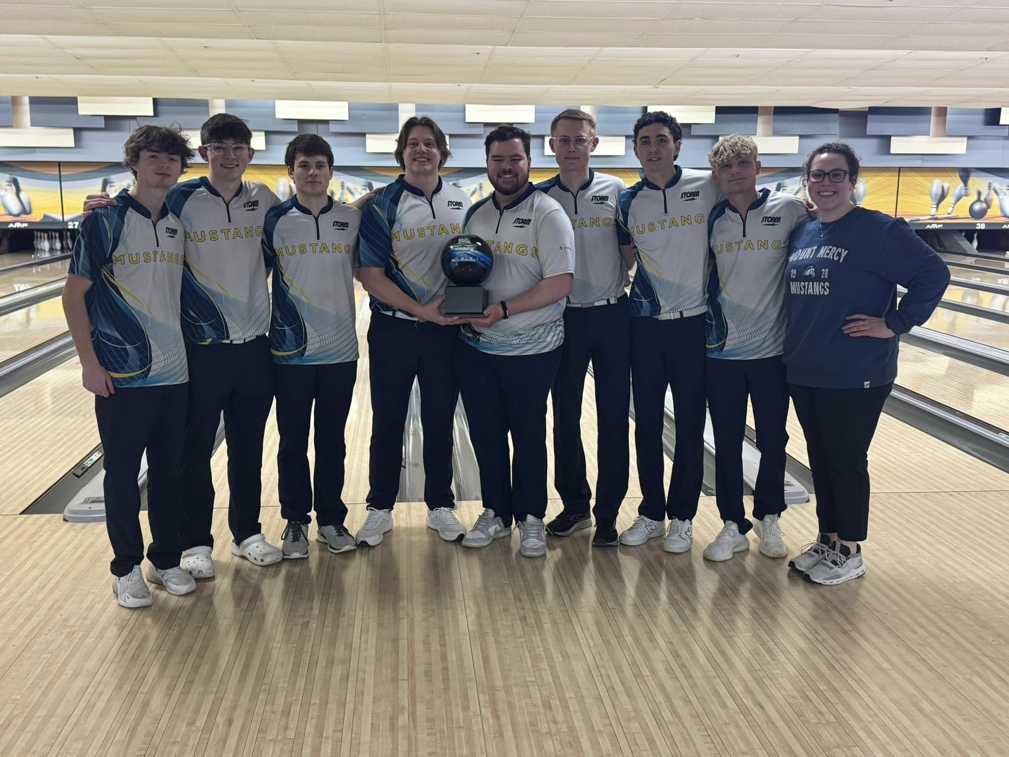 Men's Bowling Secures BPA Kegel Midwest Collegiate Classic Title