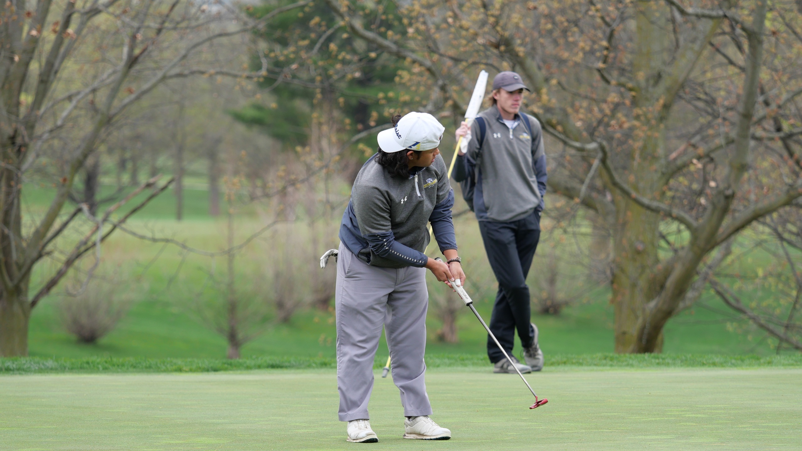 Mustangs Place Fourth on Opening Day of Mid-South Invitational