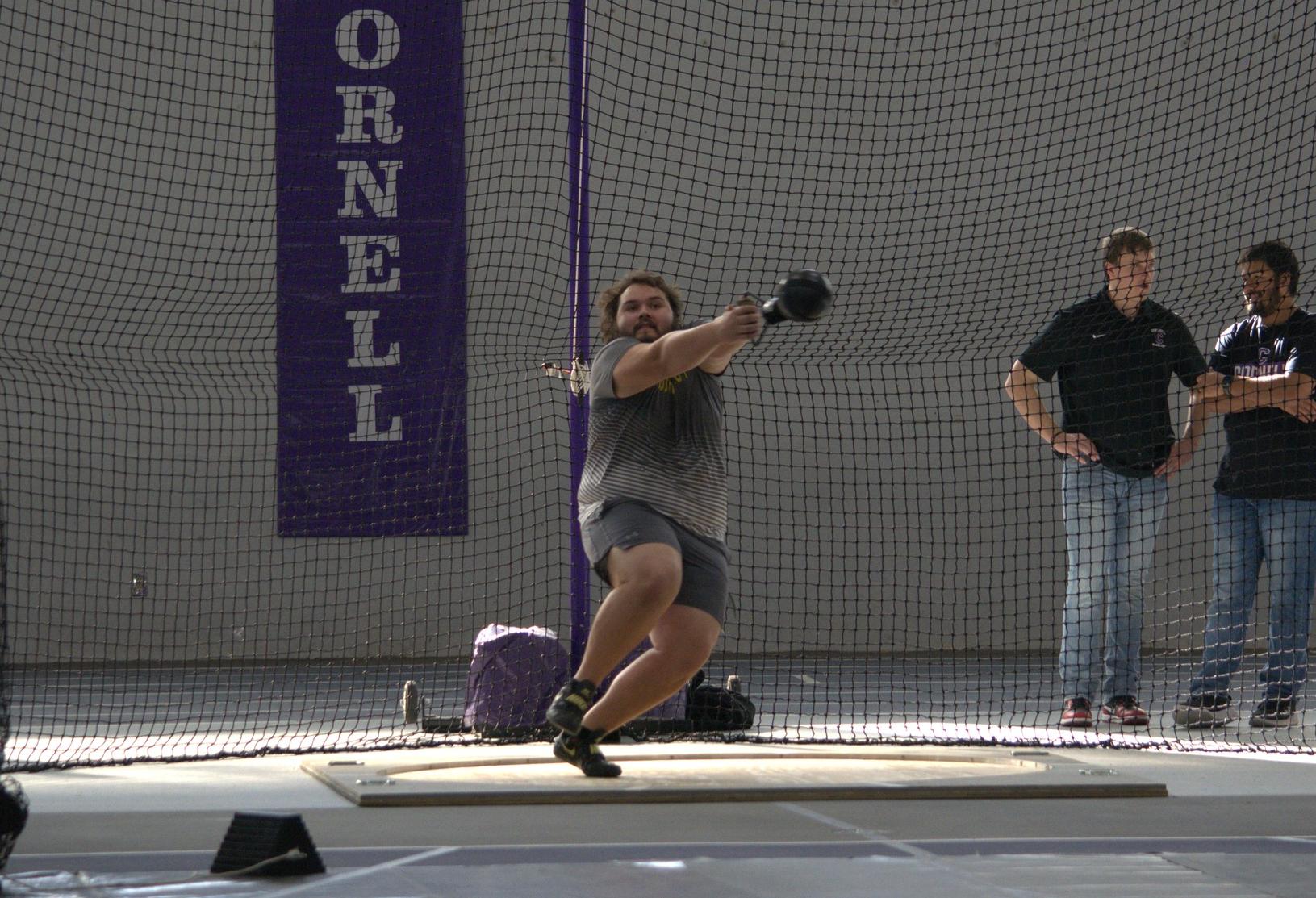 Mustangs Shine at Grinnell Invite with Strong Performances