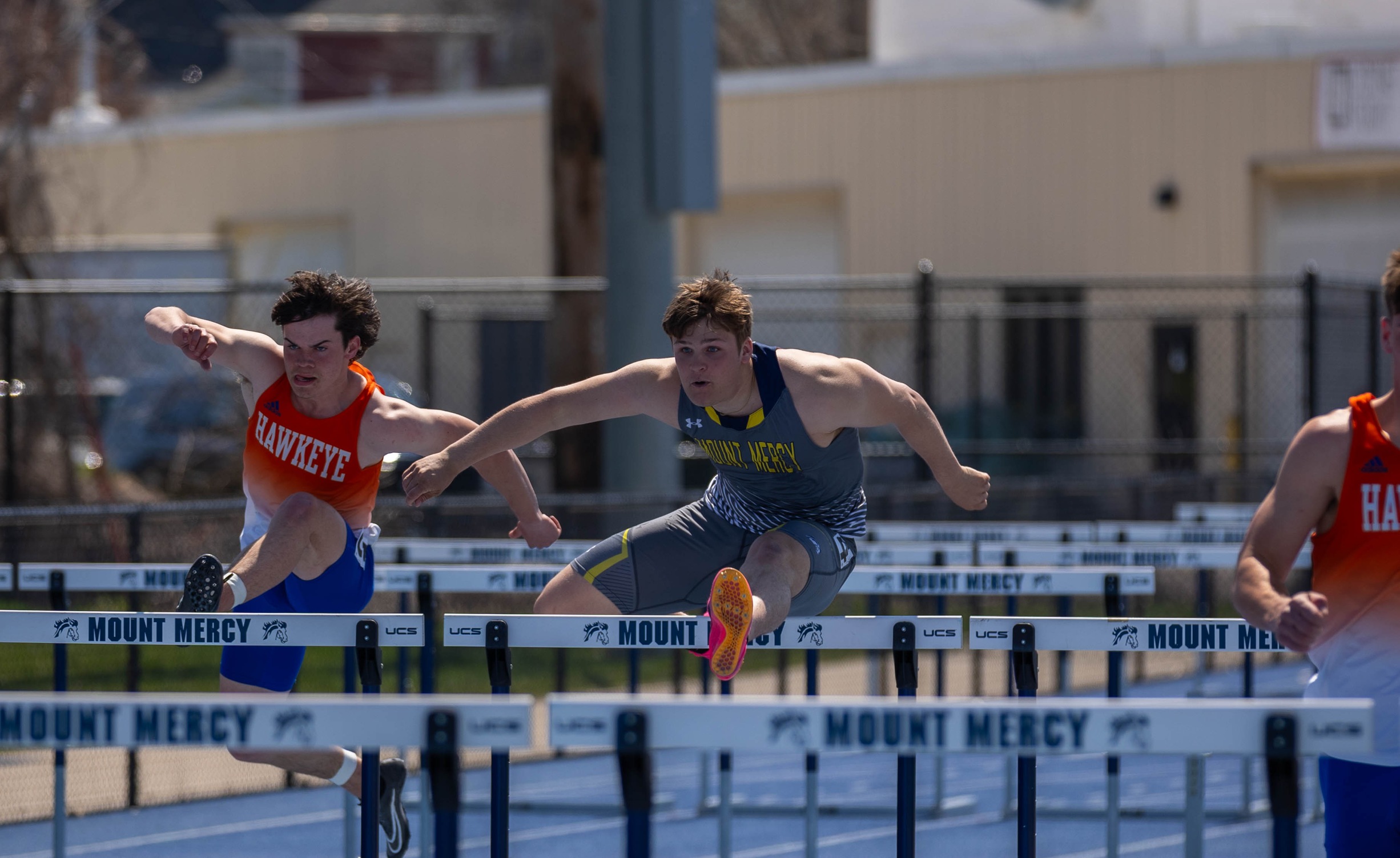 Mustangs Compete at Dual Meets to Close the Weekend