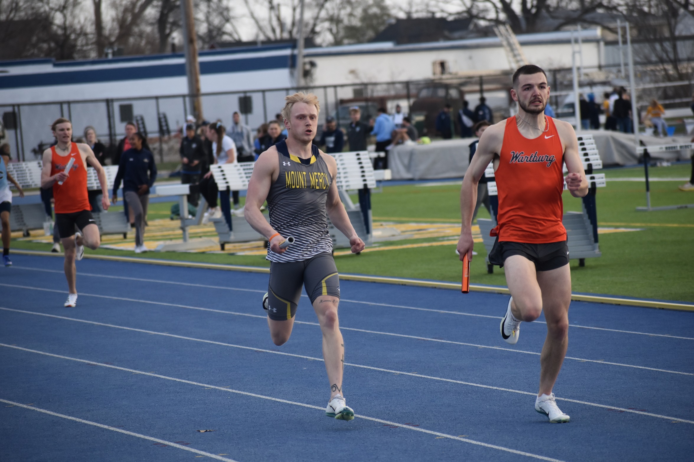 Mustangs 4x400 Team Finishes Fifth at Drake Relays