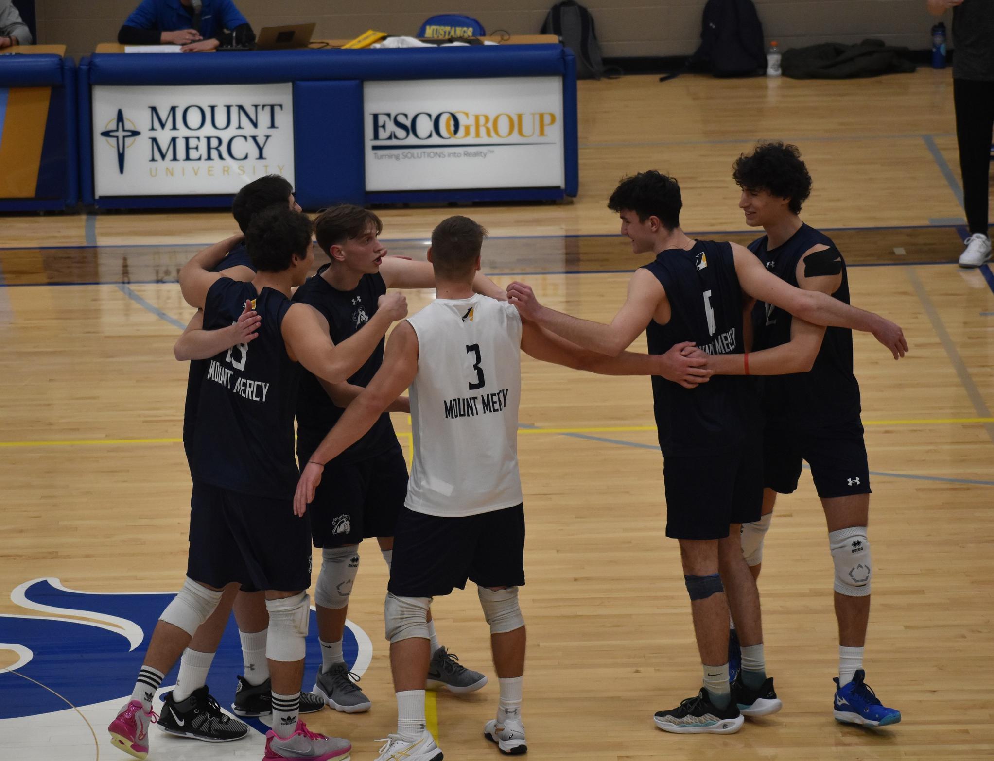 Mustangs Topple Statesmen in Conference Opener