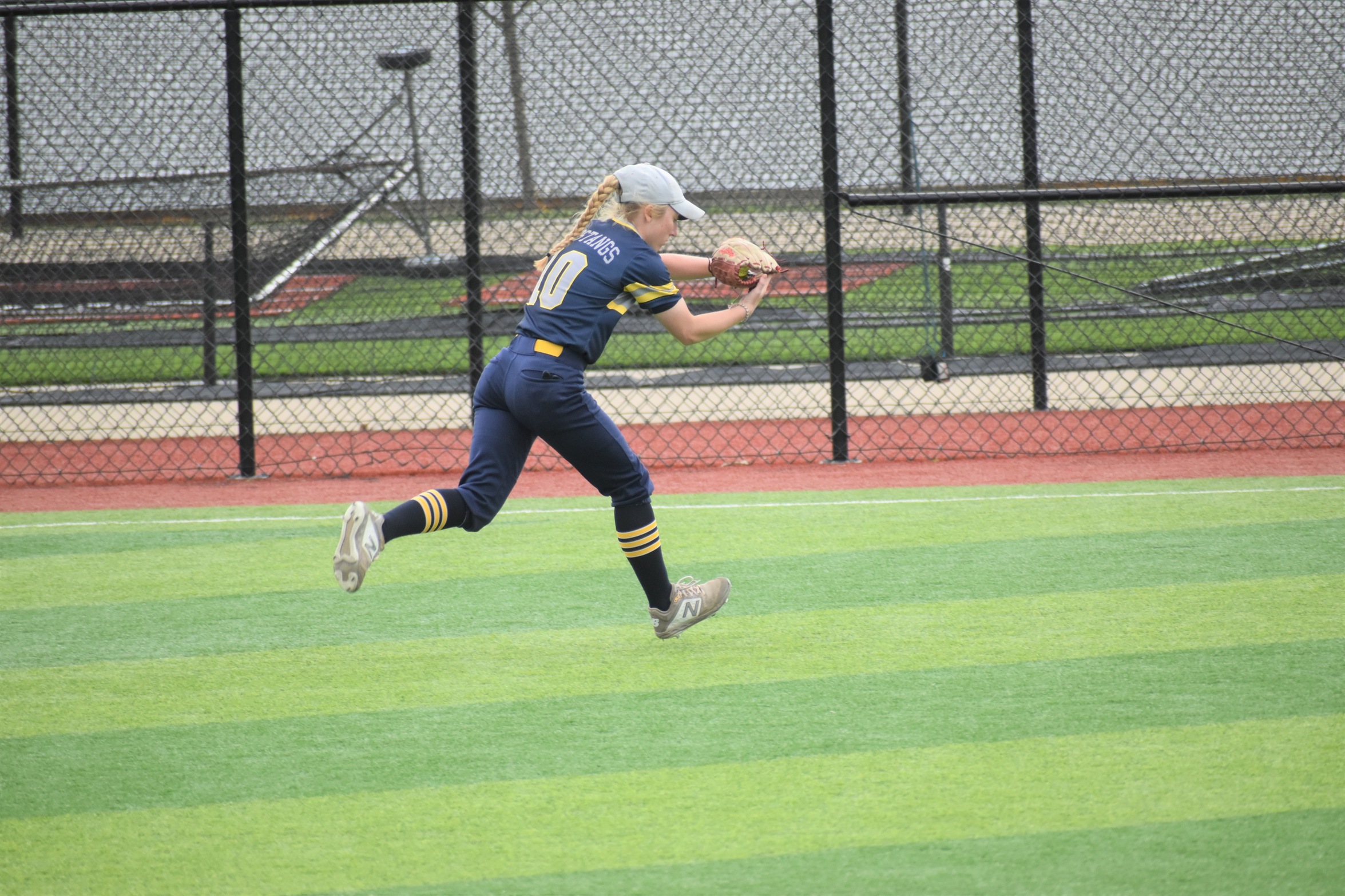 Mustang bats come alive in weekend finale
