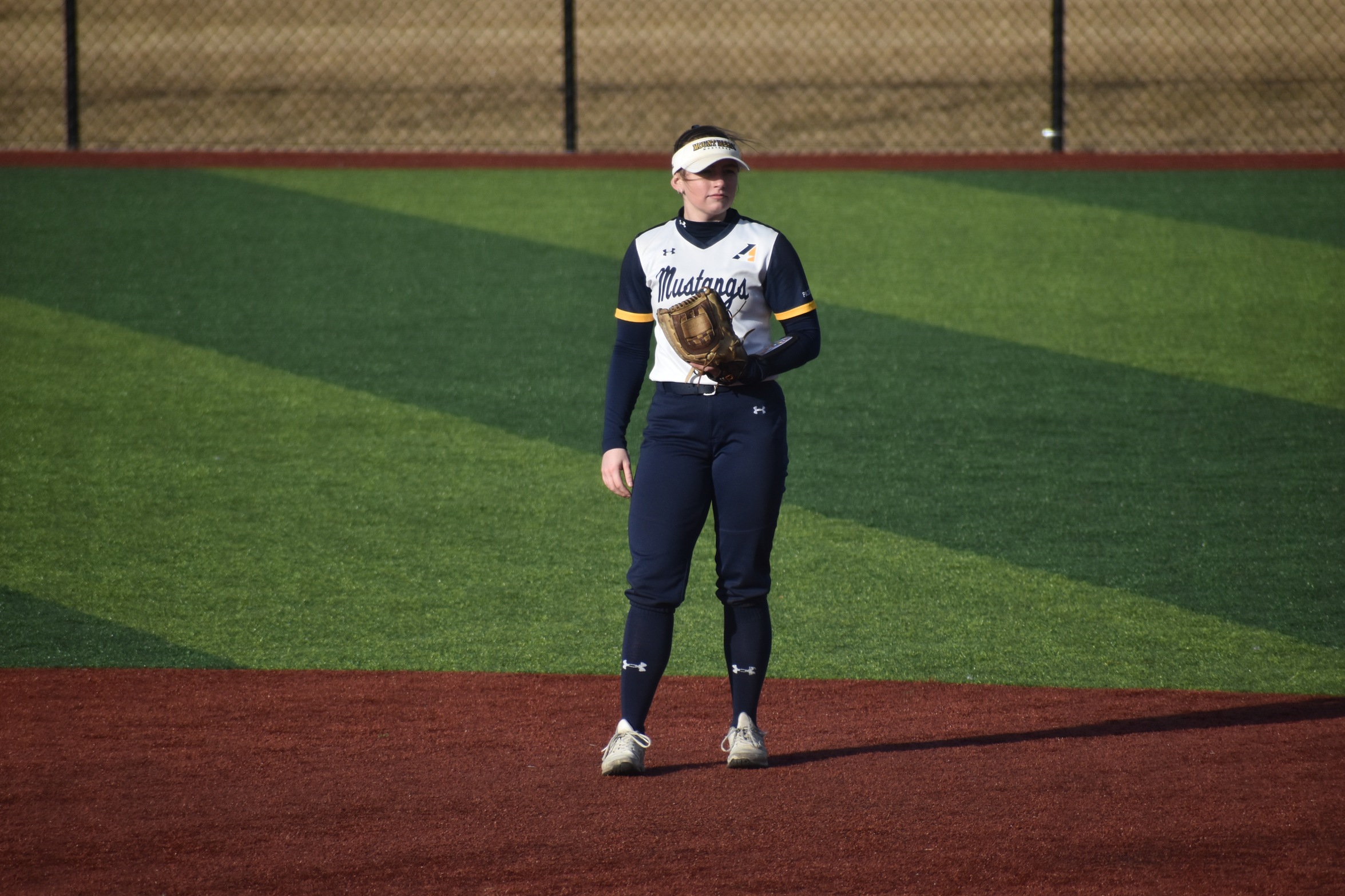 Eagles Sweep Mustangs in Doubleheader Showdown