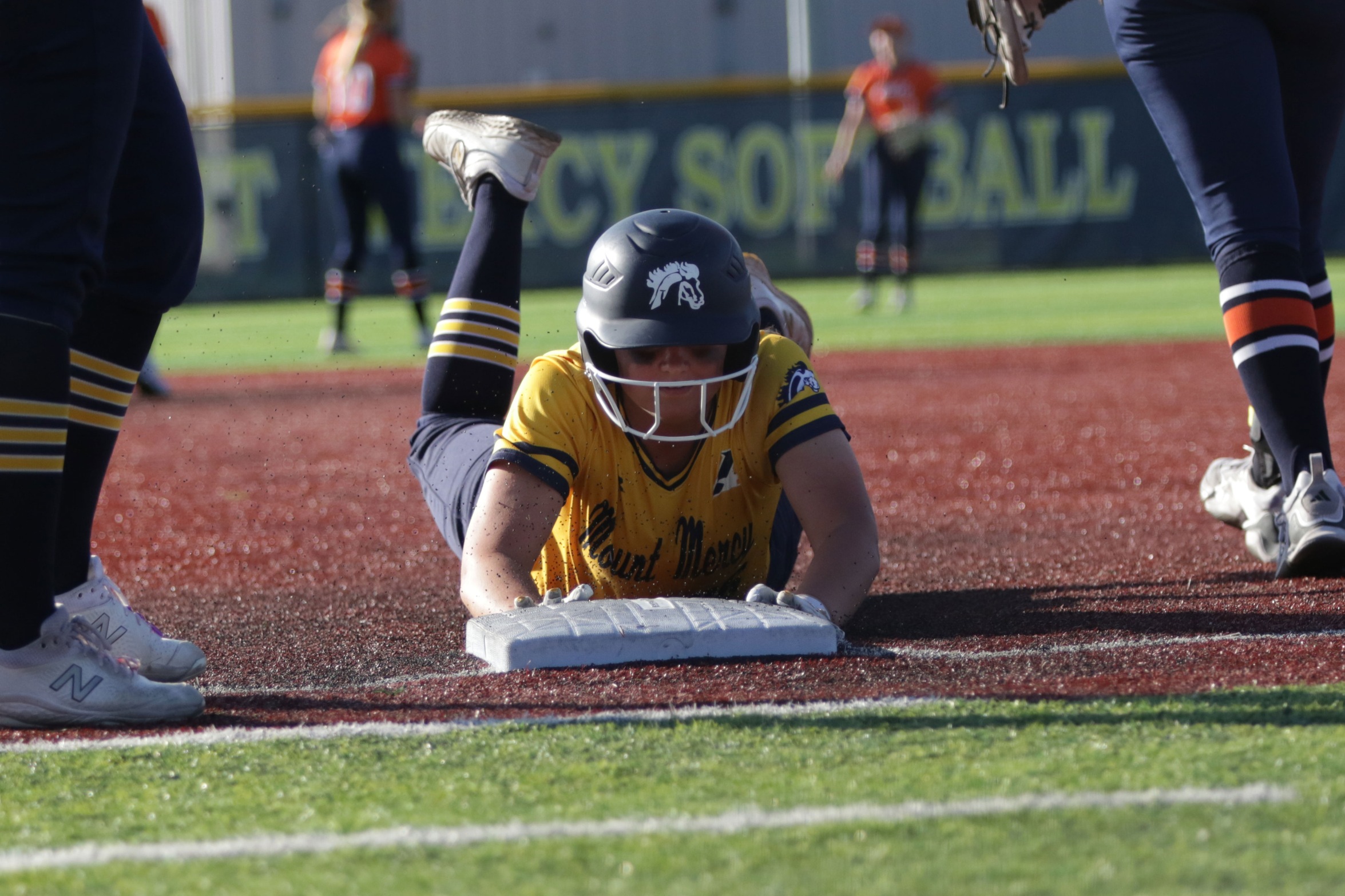Mustangs Split Doubleheader Falling to Cougars, Defeating Saints in Comeback Fashion