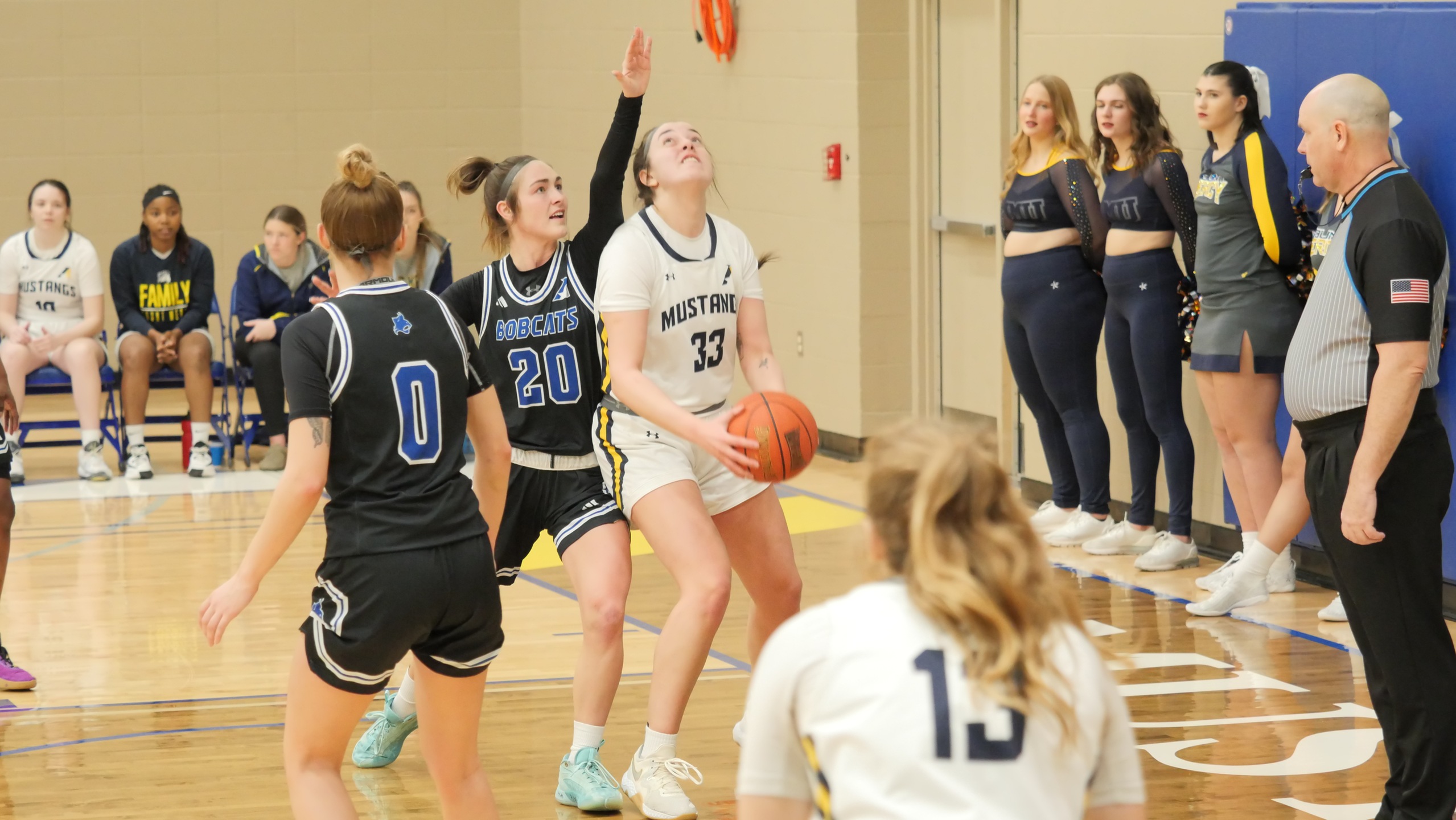 Dreckman leads Mustangs to seventh-straight win
