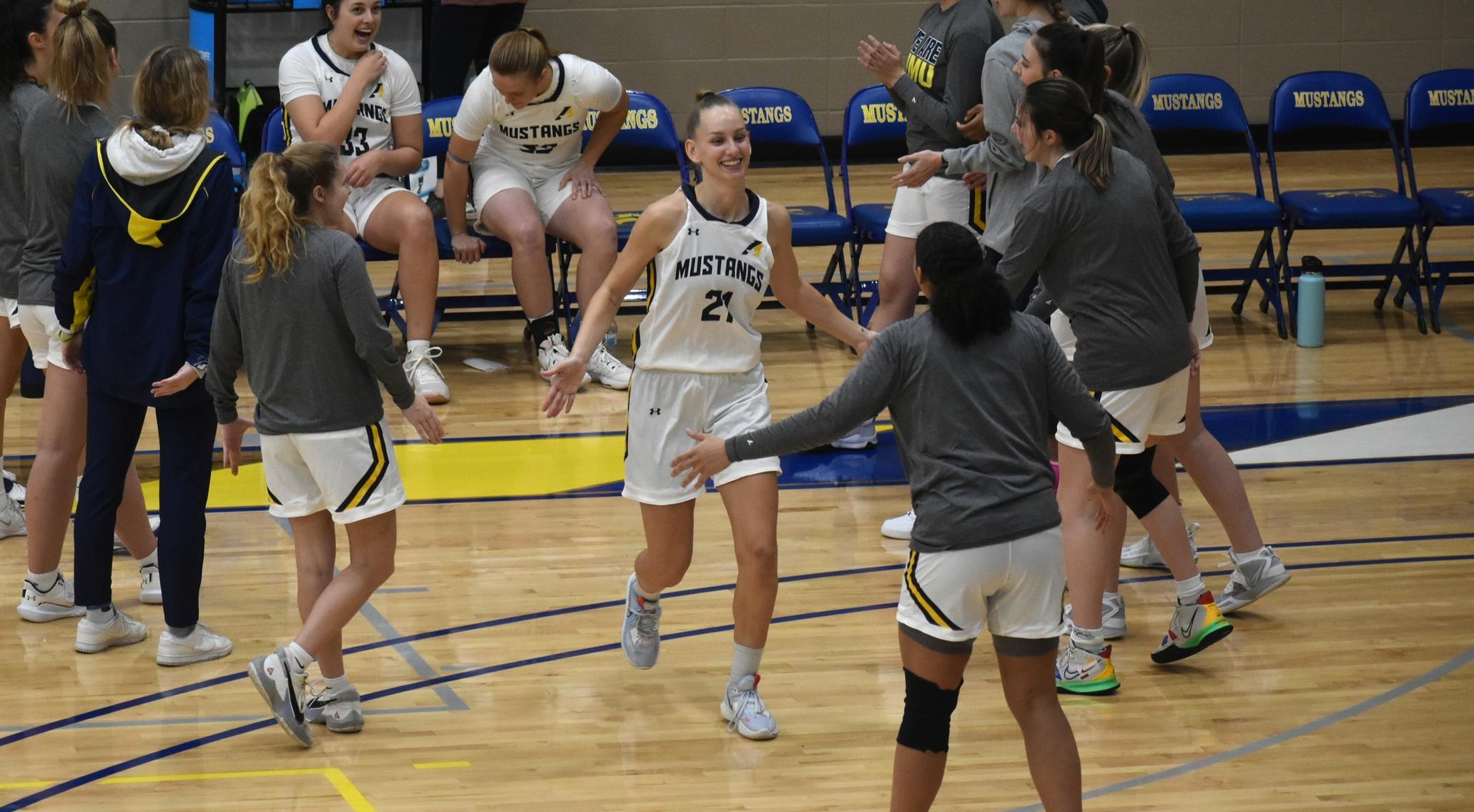 Slow start hurts Mustangs in Heart opener