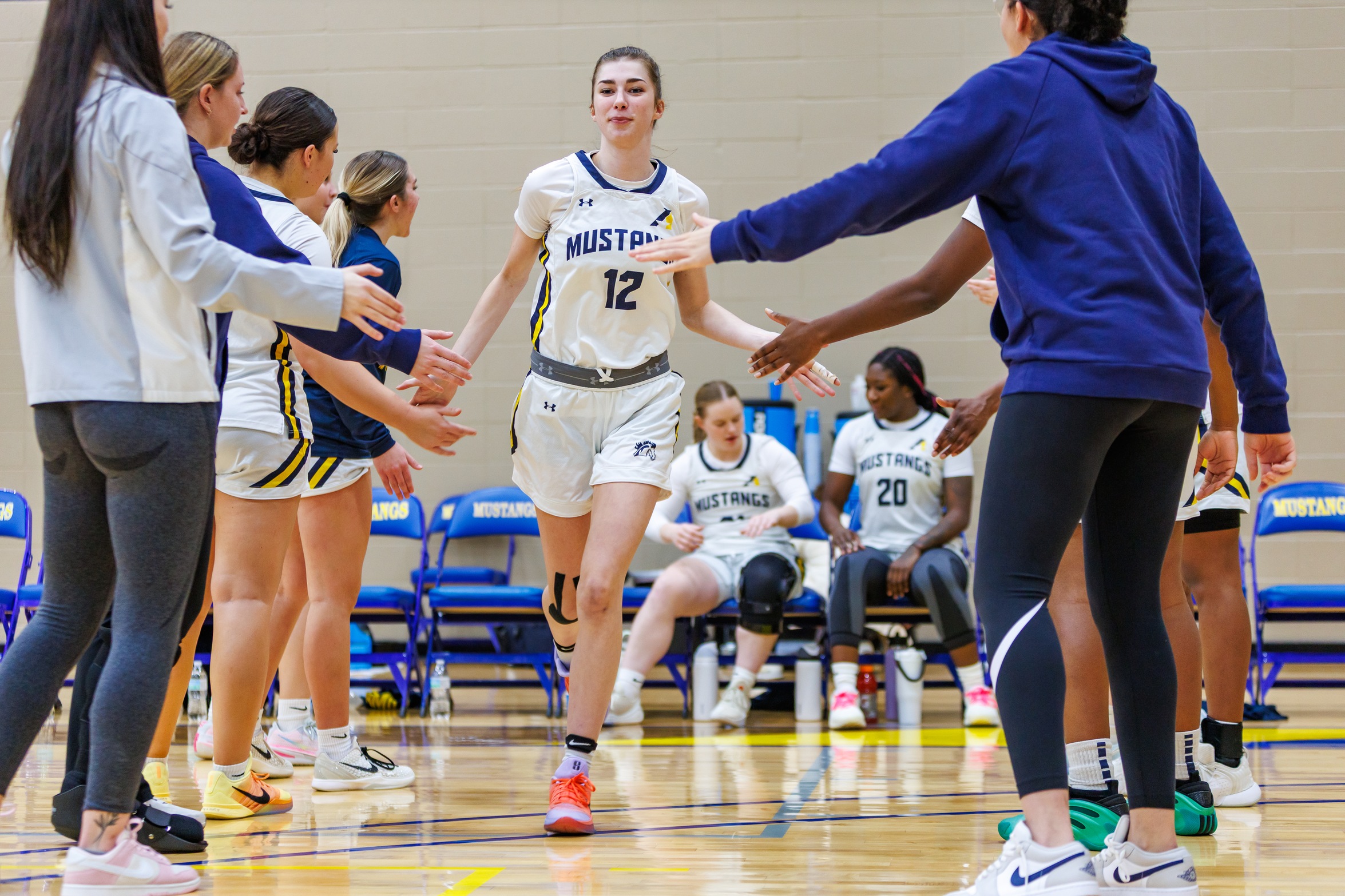 Mustangs Fall to Pride in Final Home Game