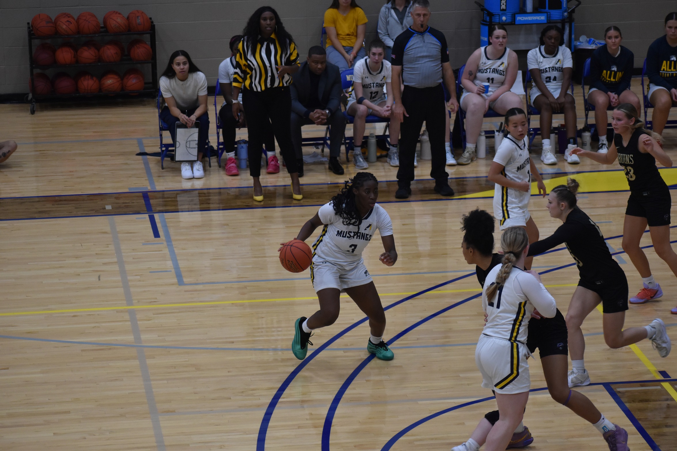 Mustangs&rsquo; Rally Falls Short Against Comets