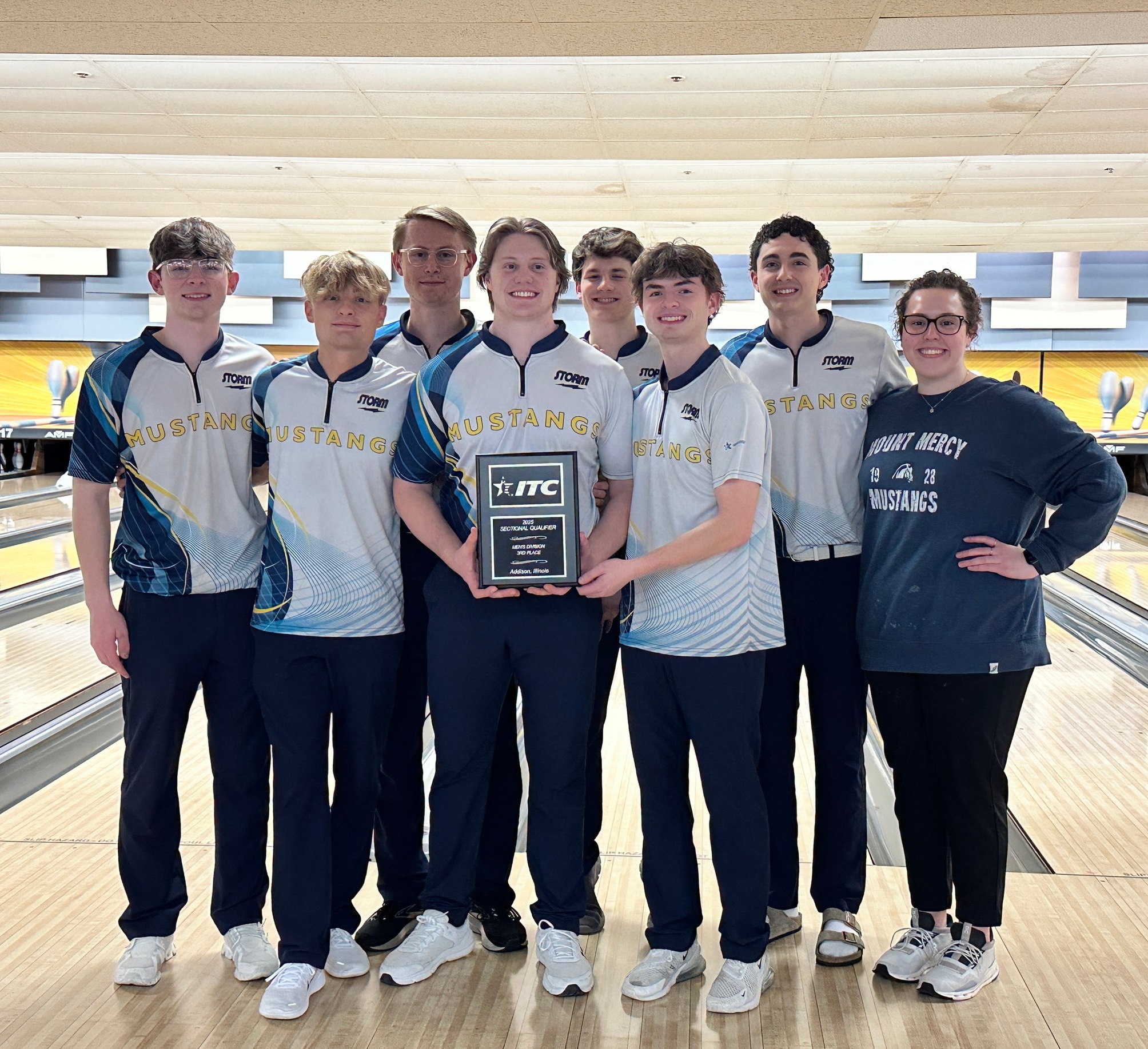 Two Mustangs Qualify for ISC Championships; Team Qualifies for ITC
