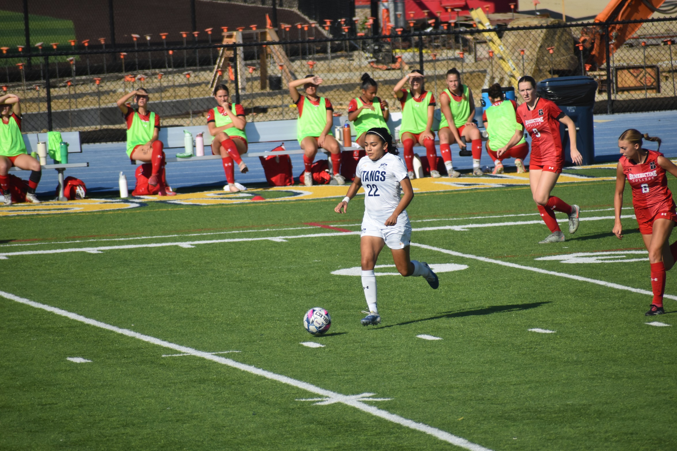 Ravens Pull Away Late from Mustangs