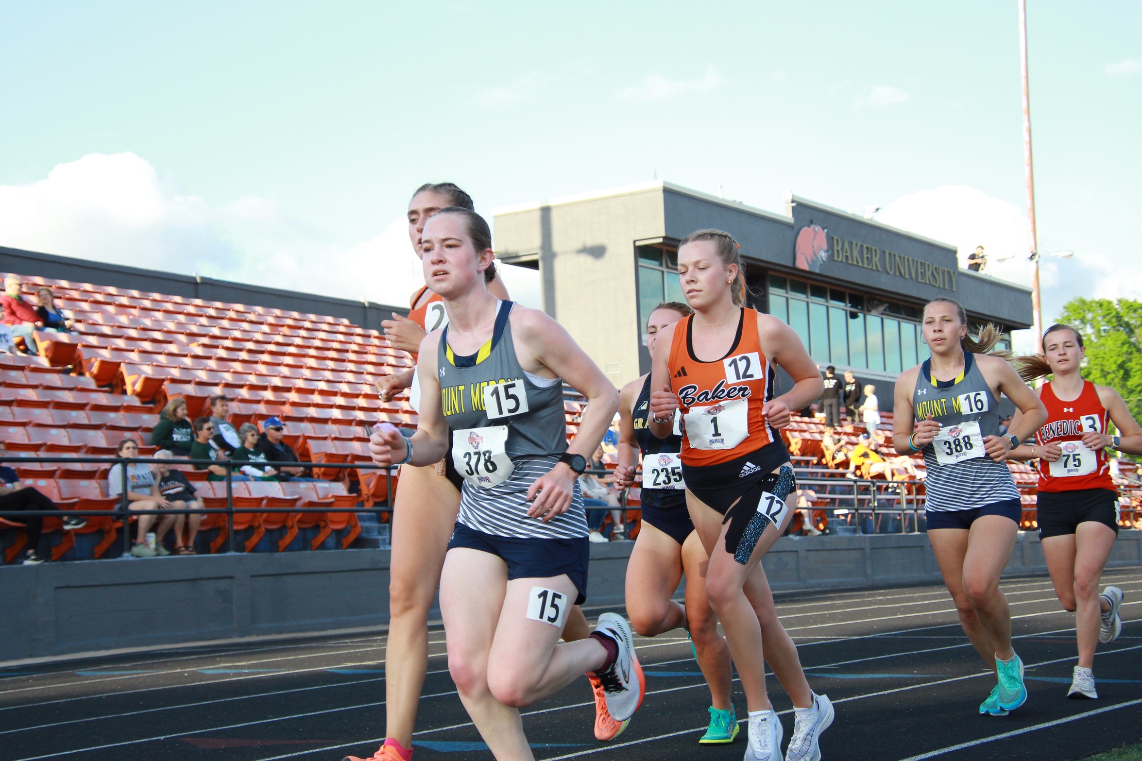 Women's Track and Field Finds Success at Dual Meets