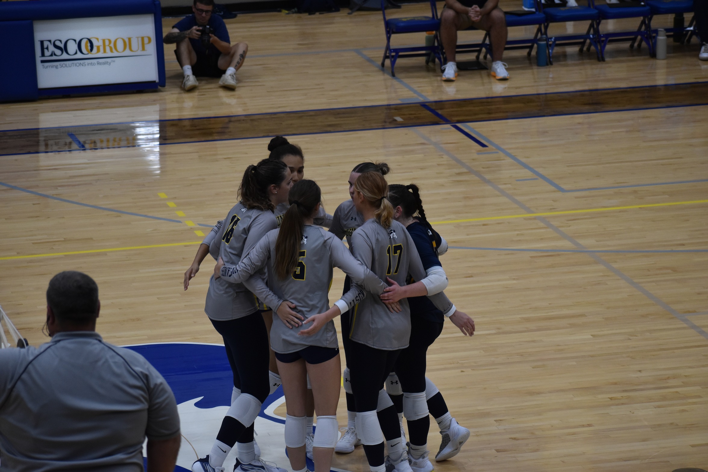 Mustangs Top Tigers, Fall to Lancers in Season Opening Doubleheader
